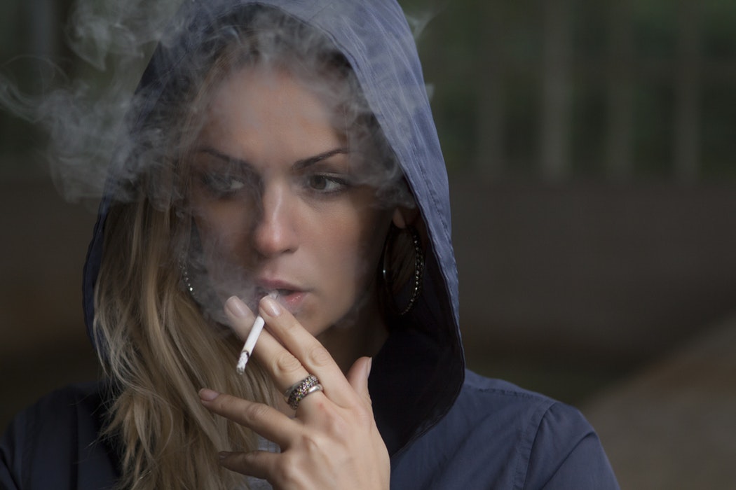 terhesség későn leszokni a dohányzásról fémes íz a szájban leszokott a dohányzásról